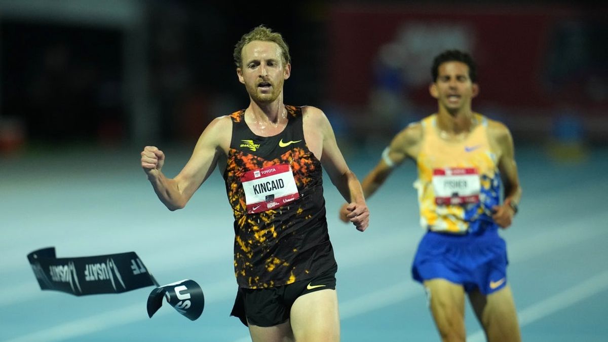 Woody Kincaid kicks on late to win USA 10,000-meter championship