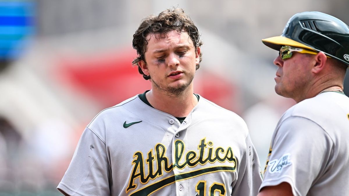 
            Athletics star Nick Kurtz (thumb) to visit hand specialist
        