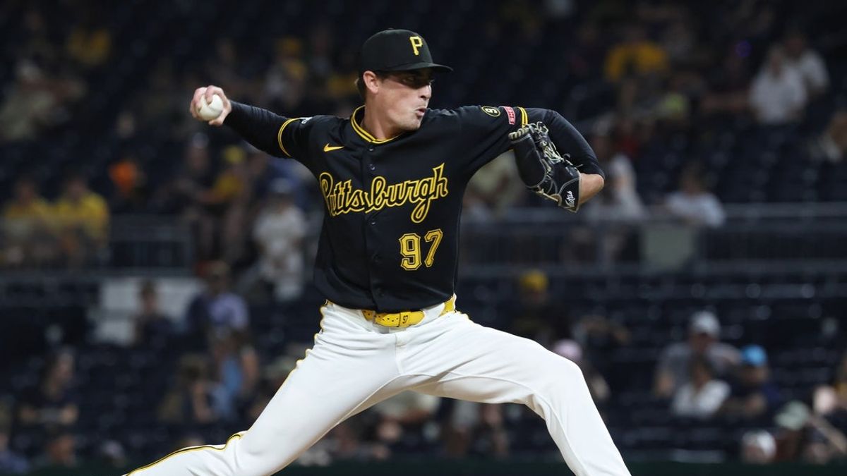 Reds add well-traveled RHP Ron Marinaccio Reds add well-traveled RHP Ron Marinaccio