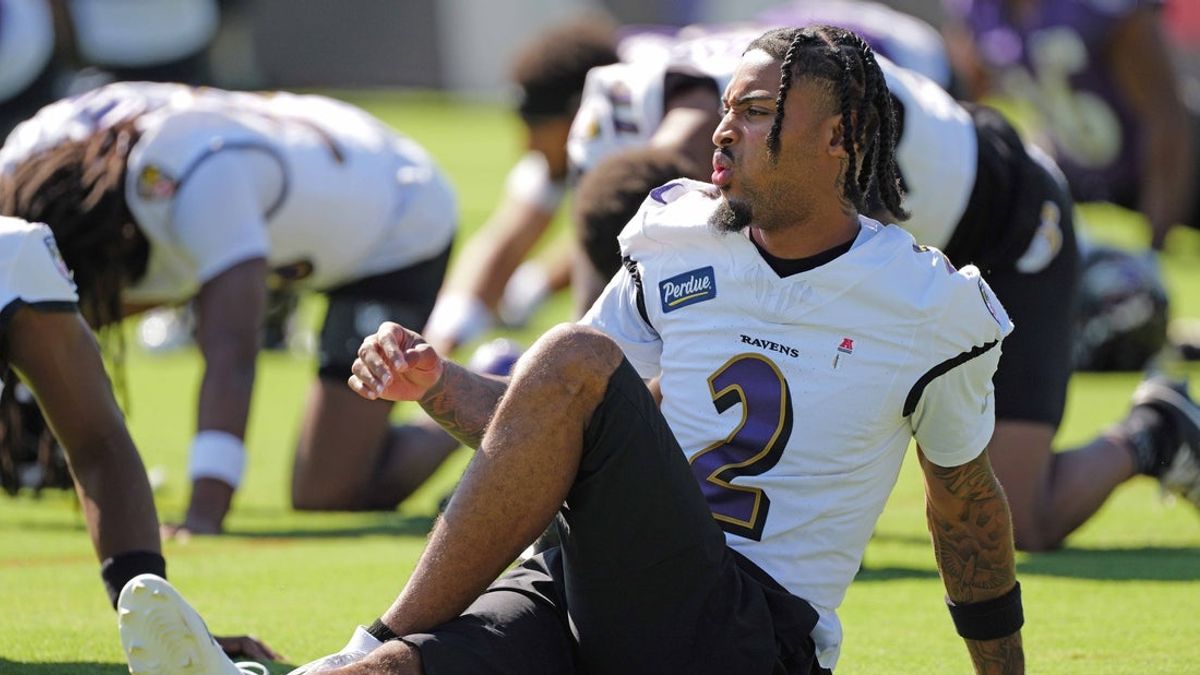 Ravens CB Nate Wiggins injures leg, carted off practice field Ravens CB Nate Wiggins injures leg, carted off practice field