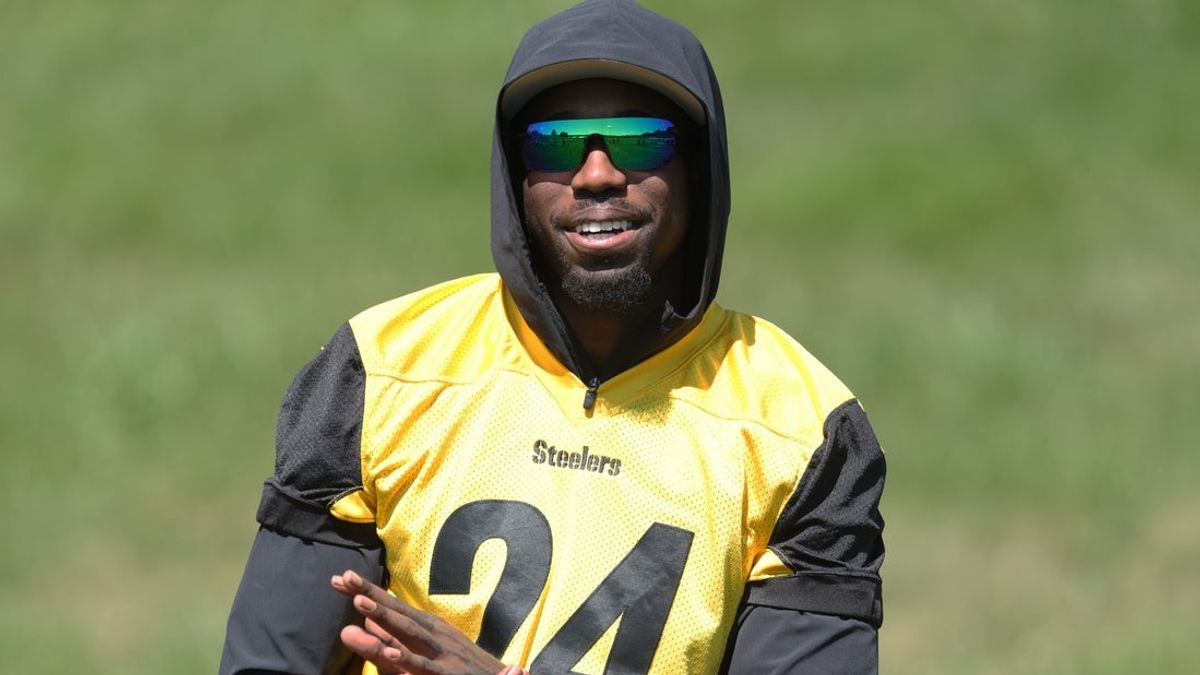  Steelers CB Joey Porter Jr. hints he may sit without new deal 