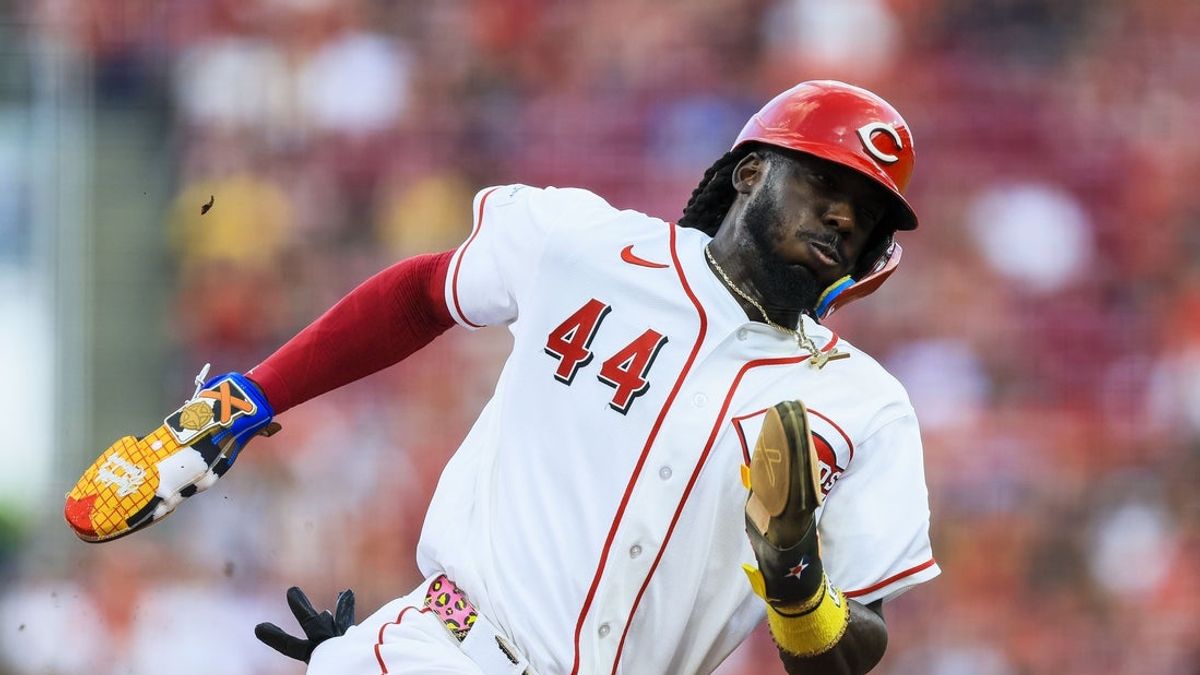  Elly De La Cruz sparks Reds walk-off win over Pirates 