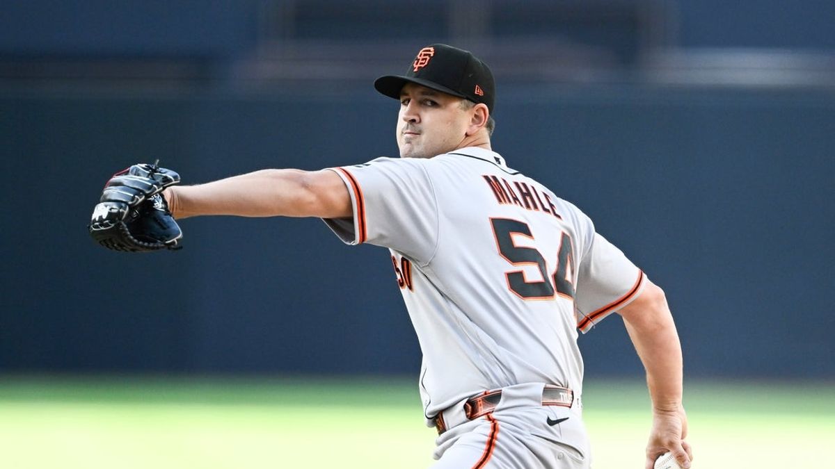  Braves get RHP Tyler Mahle from Giants for RHP Anthony Molina 