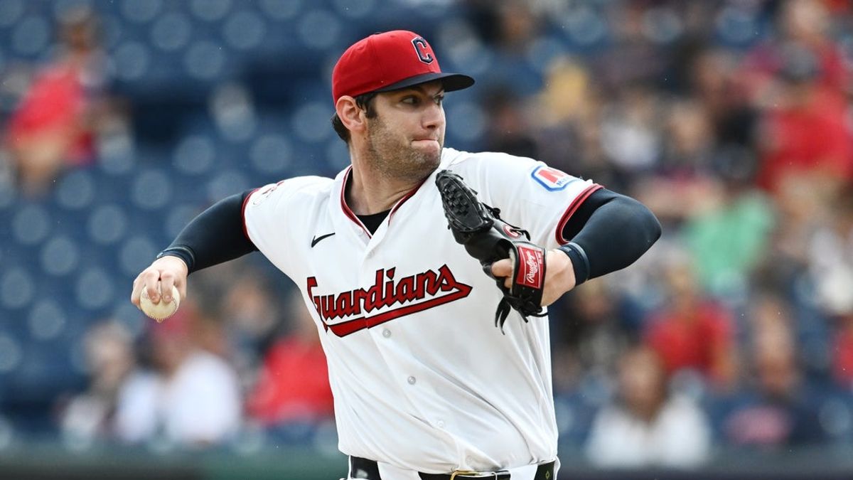 
            Gavin Williams excels, Guardians blank D-Backs to avoid sweep
        