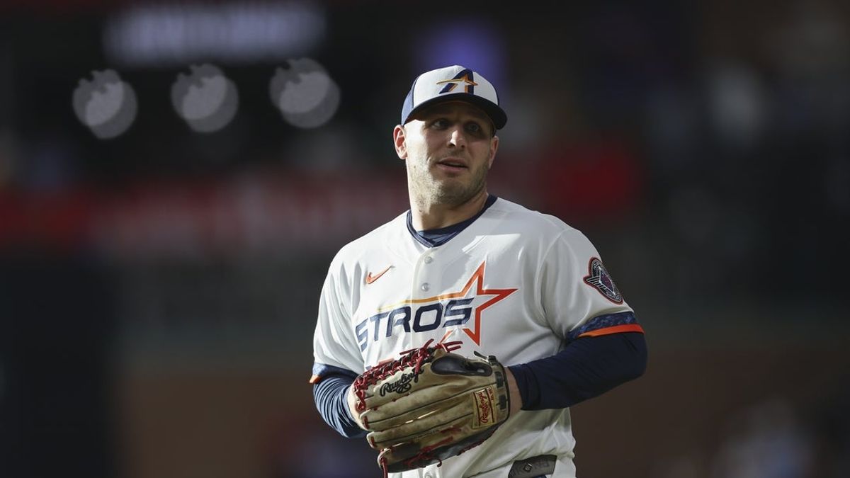 
            Astros OF Daulton Varsho gets another shot vs. Blue Jays after trade 
        
