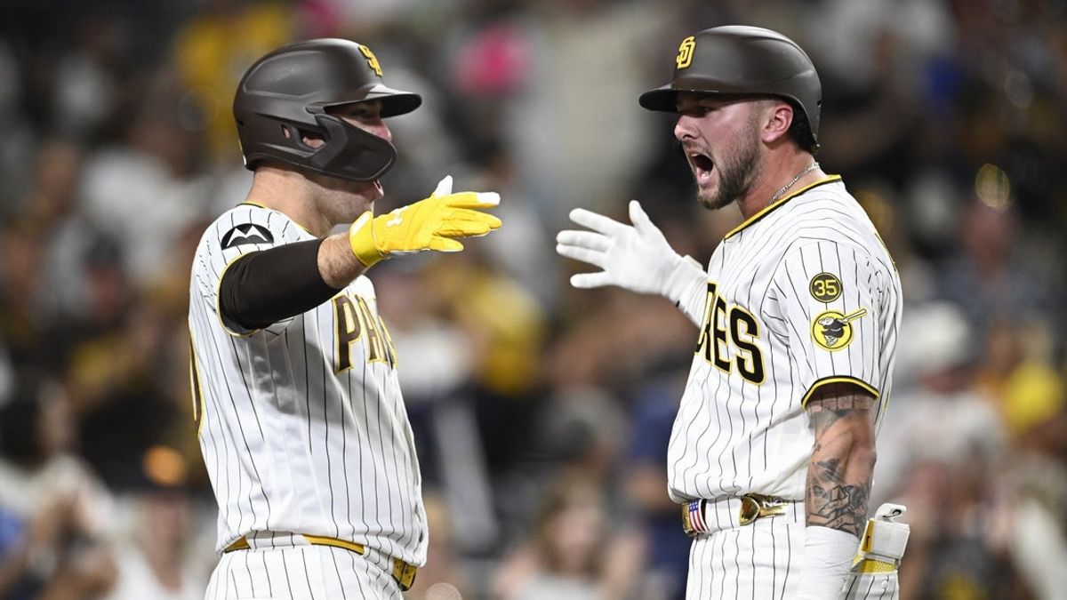  Jackson Merrills 2-run HR rallies Padres past Brewers 