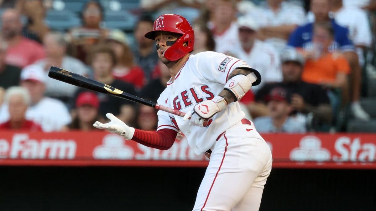 Early 3-run rally proves enough for Angels to down Rangers Early 3-run rally proves enough for Angels to down Rangers