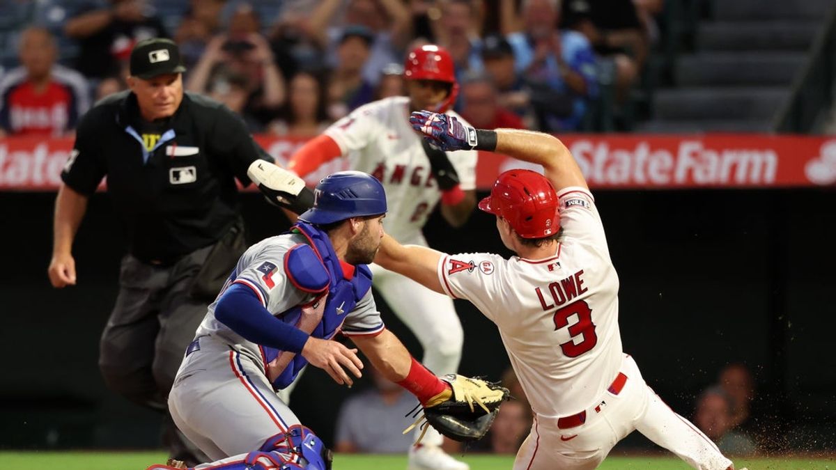  Rangers seek to halt slide at expense of reeling As 