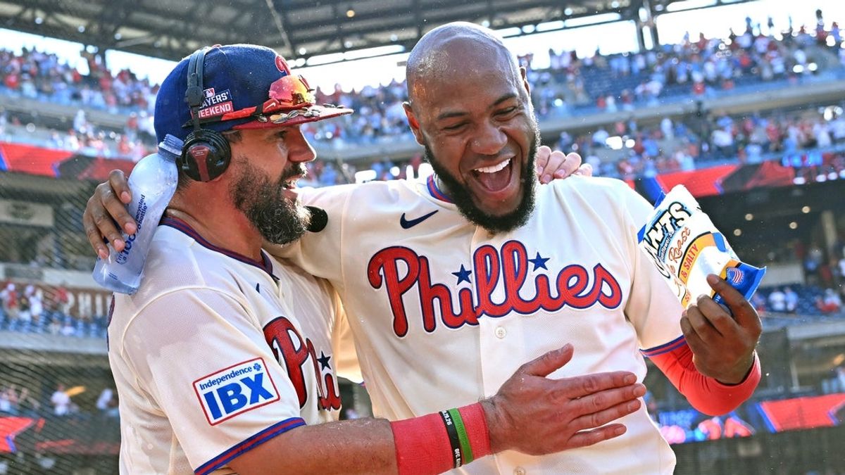  Red-hot Phillies take fighting spirit out west to face Mariners 
