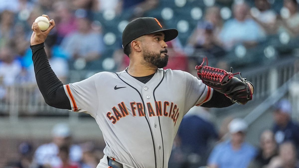 Giants Anthony Molina cools off Braves, earns win over former team Giants Anthony Molina cools off Braves, earns win over former team