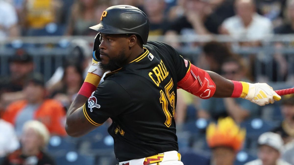  Pirates outlast Giants after blowing six-run lead 