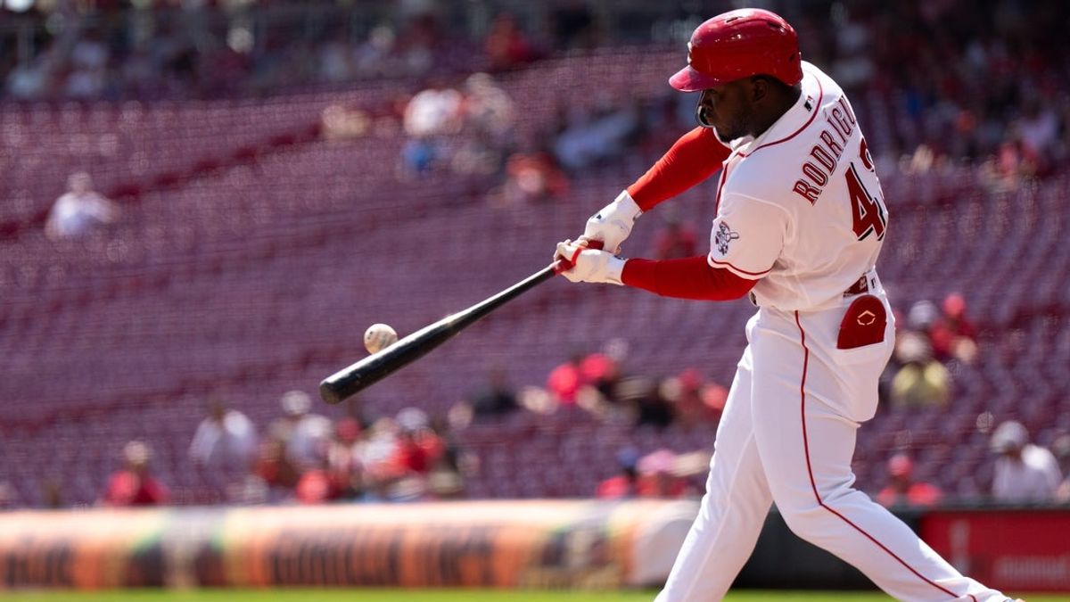  Reds smash three HRs, beat Padres for second straight day 