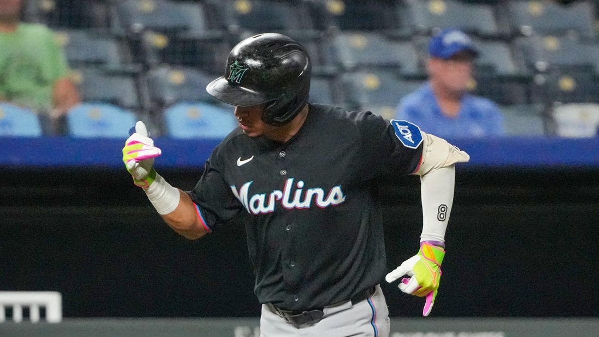  Javier Sanoja, Marlins overcome slow start to best Royals 