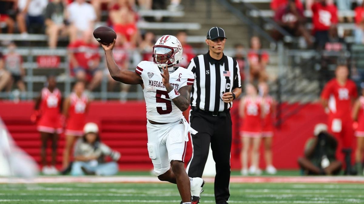 
            'Pop' Watson-led UMass routs Rutgers to end 16-game skid
        