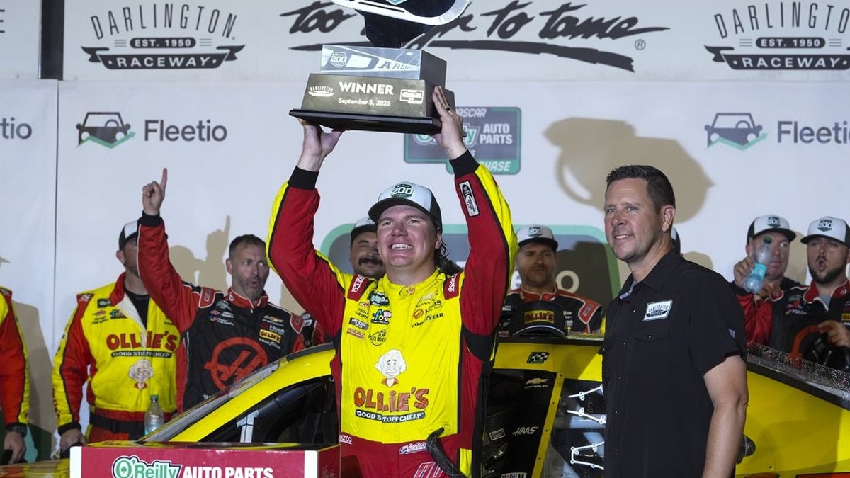  Sheldon Creed wins Chase opener at Darlington, closes championship gap 