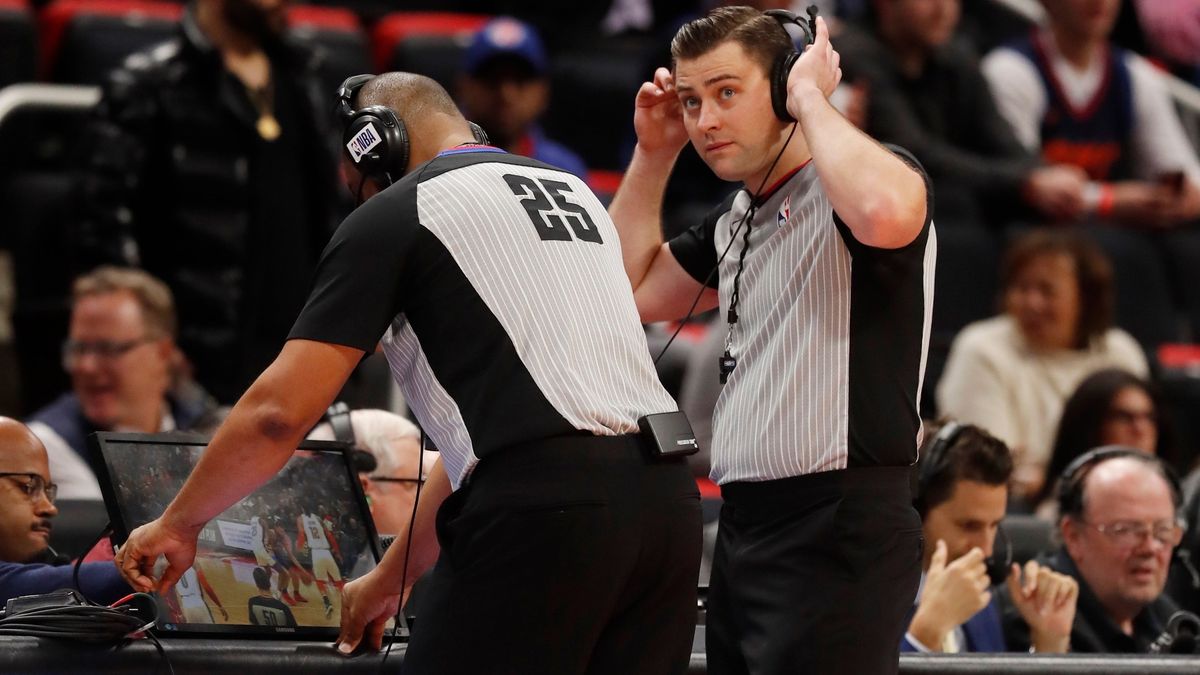 Deadspin | What Happened To All The Interesting Refs?
