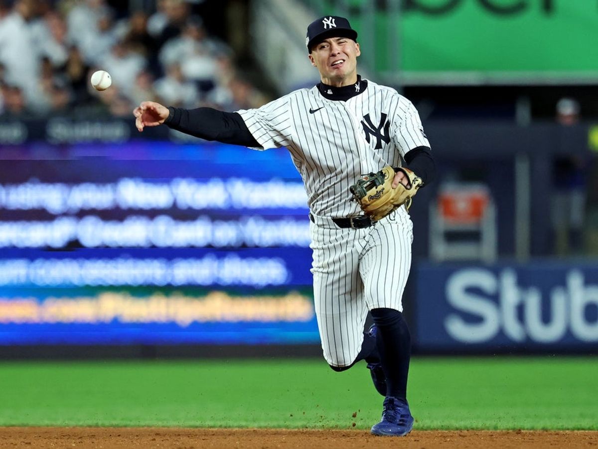 Deadspin | Anthony Volpe likely for '26 debut in Yankees' rubber