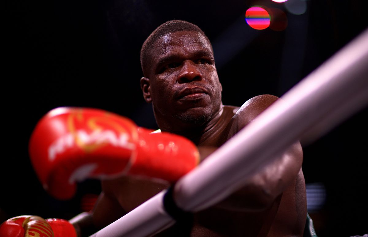 Frank Gore scores knockout and redemption in pro boxing debut on 39th birthday