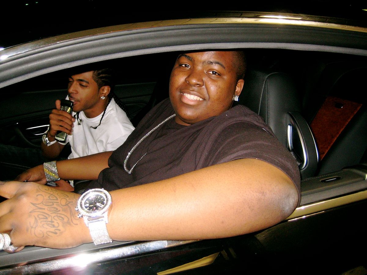 "File:Sean Kingston drive-thru.jpg" by Fay(ola) is licensed under CC BY 2.0. To view a copy of this license, visit https://creativecommons.org/licenses/by/2.0/?ref=openverse.