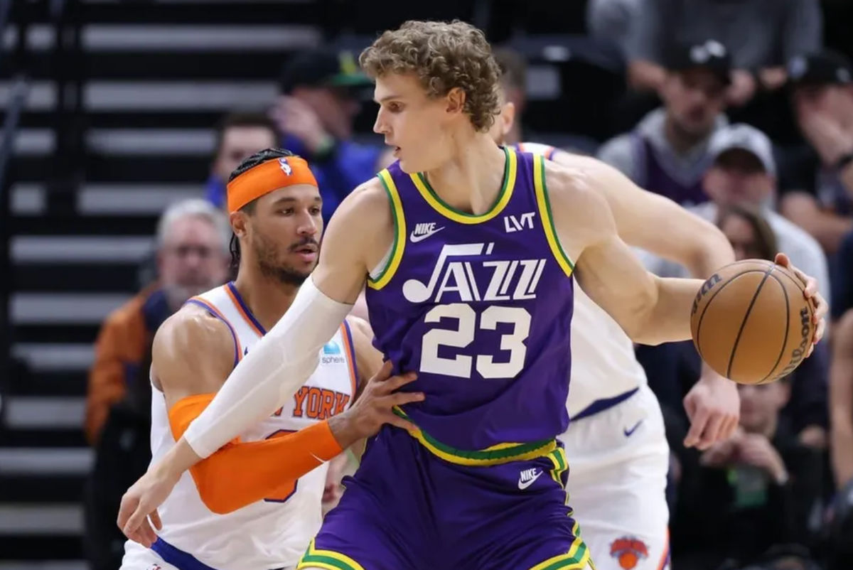 Dec 13, 2023; Salt Lake City, Utah, USA; Utah Jazz forward Lauri Markkanen (23) posts up against New York Knicks guard Josh Hart (3) during the second quarter at Delta Center. credits: Rob Gray-USA TODAY Sports