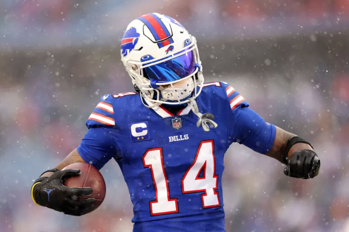 Stefon Diggs has a lot to live up to after being traded from the Buffalo Bills to the Houston Texans. Photo source: Getty Images