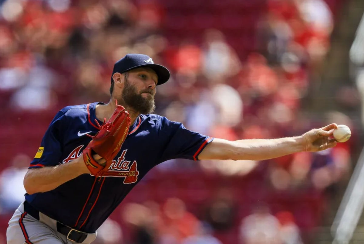19 de setembro de 2024; Cincinnati, Ohio, EUA; O arremessador titular do Atlanta Braves, Chris Sale (51), arremessa contra o Cincinnati Reds no quarto inning no Great American Ball Park. Crédito obrigatório: Katie Stratman-Imagn Images