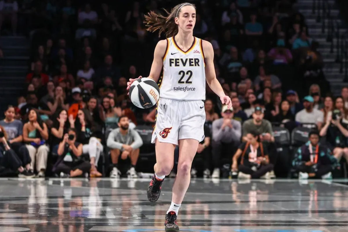 2 de junho de 2024; Brooklyn, Nova York, EUA; Caitlin Clark (22), ala do Indiana Fever, no Barclays Center. Crédito obrigatório: Wendell Cruz-USA TODAY Sports