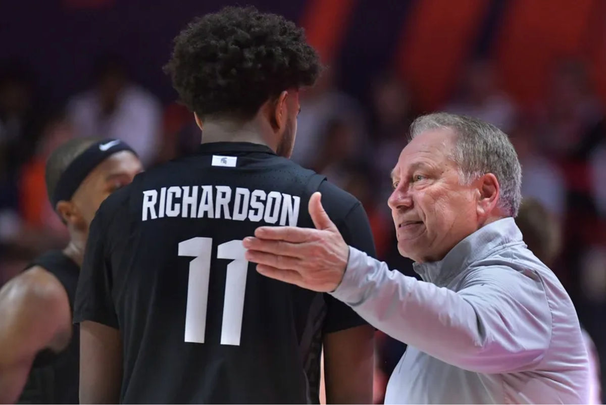 Feb 15, 2025; Champaign, Illinois, USA; Michigan State Spartans head coach Tom Izzo talks with Michigan State Spartans guard Jase Richardson (11) during the second half at State Farm Center. Mandatory Credit: Ron Johnson-Imagn Images