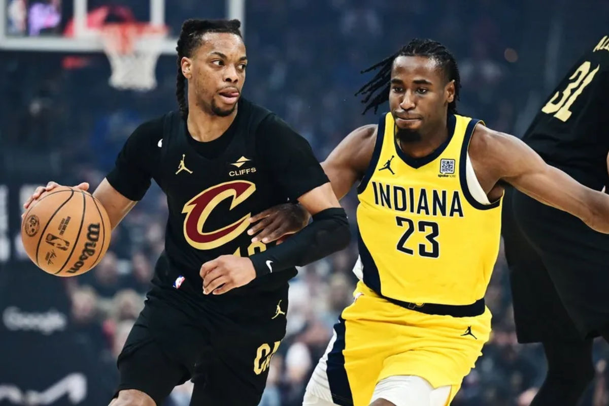 May 13, 2025; Cleveland, Ohio, USA; Cleveland Cavalers Guard Darius Garland (10) drives for a basket against Indiana pacers, which carries forward Aaron Nemith (23) during the first quarter of the second round game five for the 2025 NBA playoffs in Rocket Arena. Compulsory Credit: Ken Blaze-Imgon images