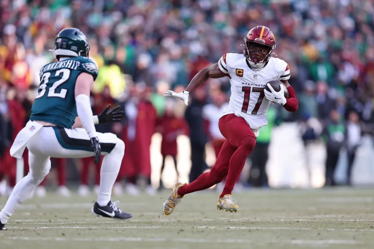Jan 26, 2025; Philadelphia, PA, USA; Washington Commanders wide receiver Terry McLaurin (17) runs with the ball for a touchdown against the Philadelphia Eagles during the first half in the NFC Championship game at Lincoln Financial Field. Mandatory Credit: Bill Streicher-Imagn Images