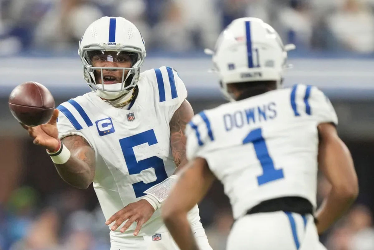 Indianapolis Colts quarterback Anthony Richardson (5) passes to Indianapolis Colts wide receiver Josh Downs (1) on Sunday, Dec. 22, 2024, during a game against the Tennessee Titans at Lucas Oil Stadium in Indianapolis. The pass fell incomplete. PHOTO USA TODAY SPORTS IMAGES