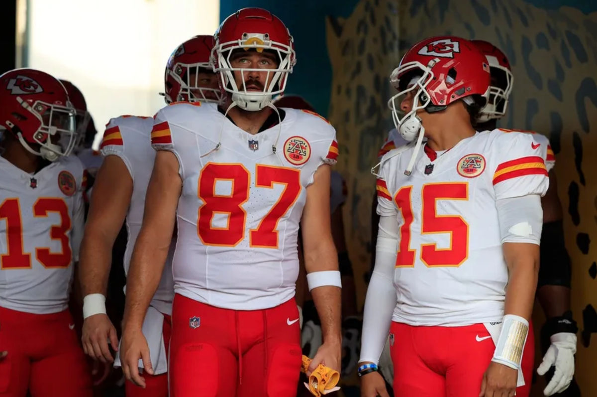 Travis Kelce and Patrick Mahomes will try to win their fourth Super Bowl championship together on Sunday. PHOTO USA TODAY SPORTS IMAGES