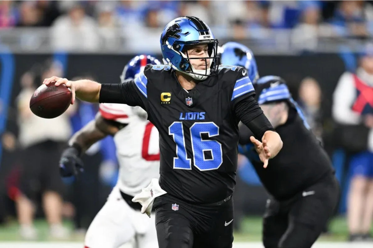 Nov 23, 2025; Detroit, Michigan, USA; Detroit Lions quarterback Jared Goff (16) passes the ball in the fourth quarter against the New York Giants at Ford Field. Mandatory Credit: Lon Horwedel-Imagn Images