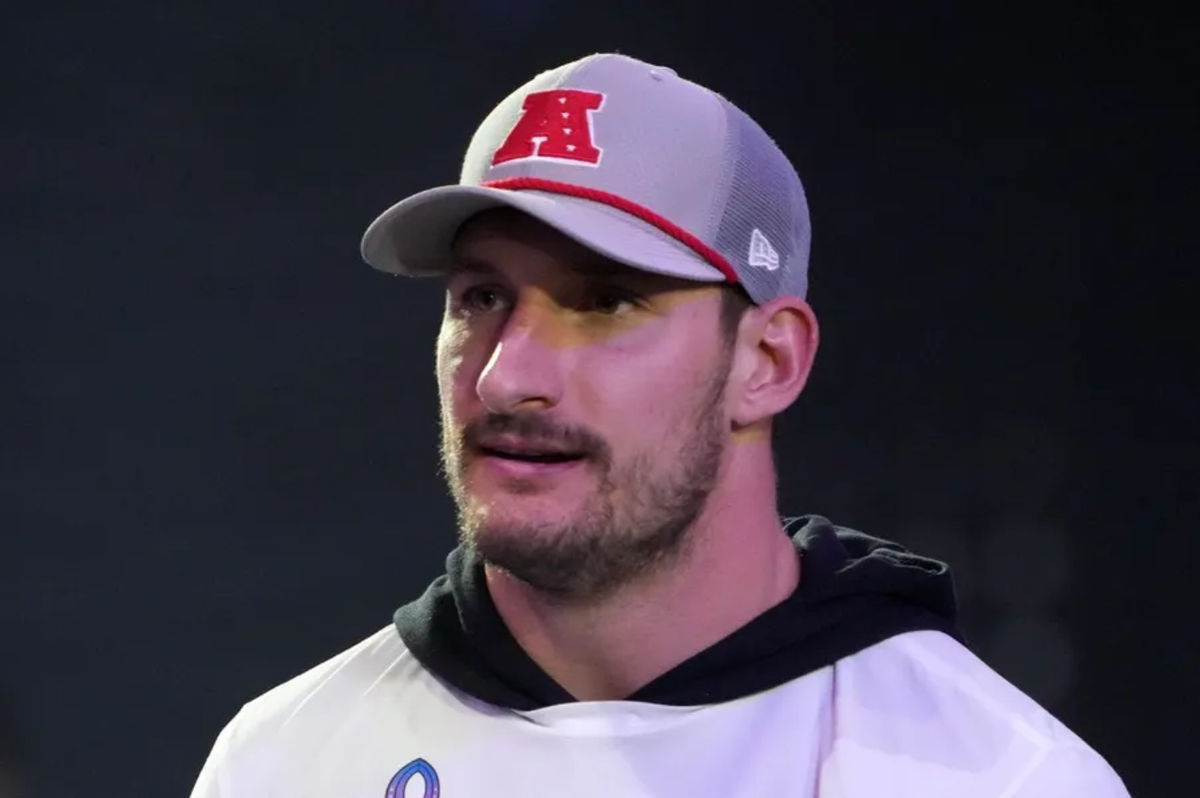 Jan 30, 2025; Orlando, FL, USA; AFC linebacker Joey Bosa of the Los Angeles Chargers during the Pro Bowl Skills Challenge at Nicholson Fieldhouse. Mandatory Credit: Kirby Lee-Imagn Images