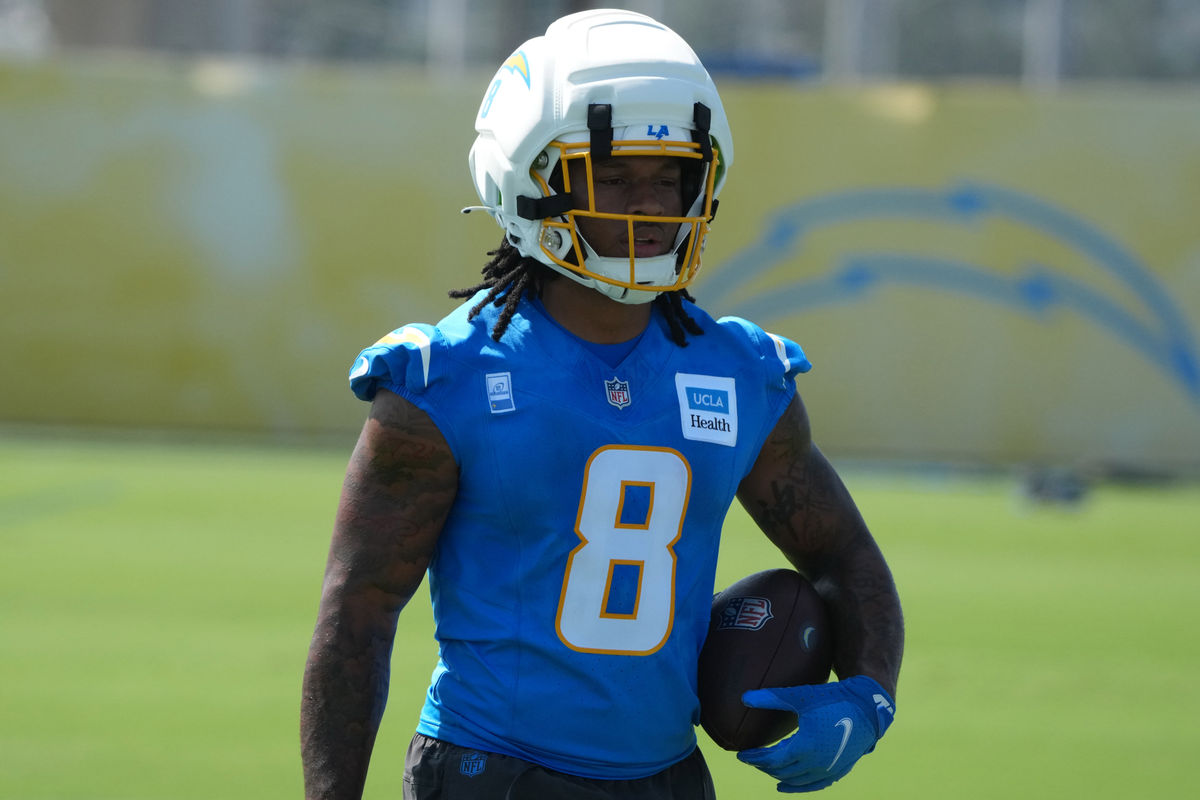 Jul 30, 2026; El Segundo, CA, USA; Los Angeles Chargers running back Omarion Hampton (8) holds the ball at training camp at The Bolt. Mandatory Credit: Kirby Lee-Imagn Images