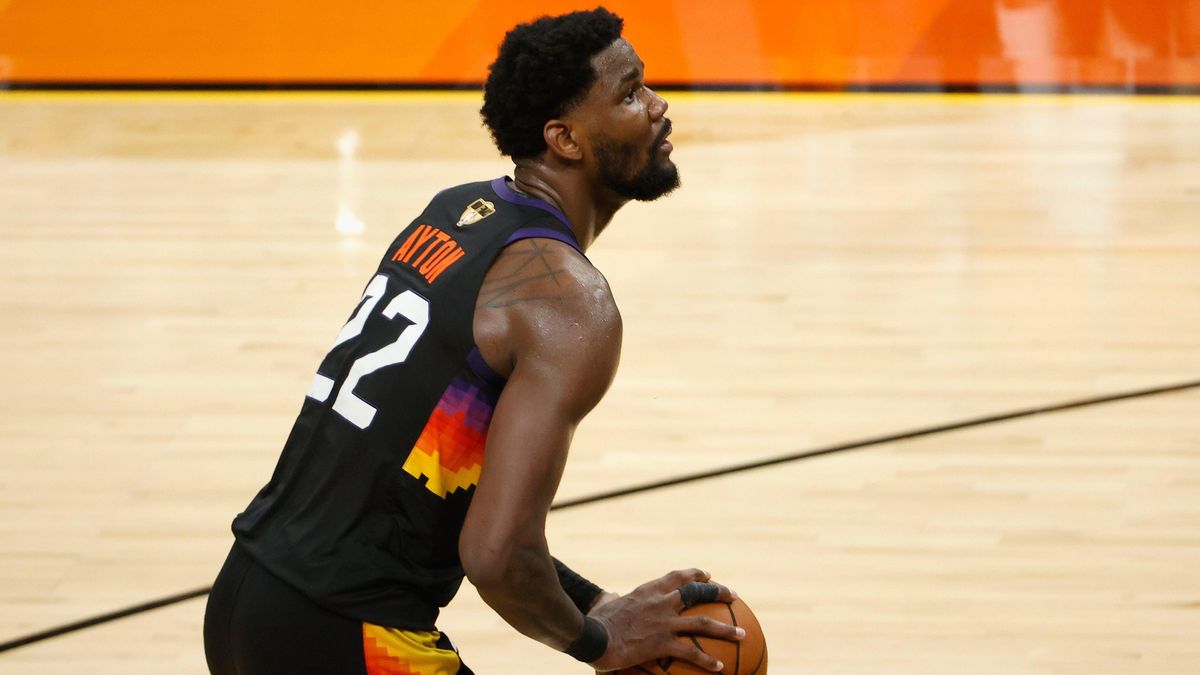 Deandre Ayton — and Suns fans — deserve better