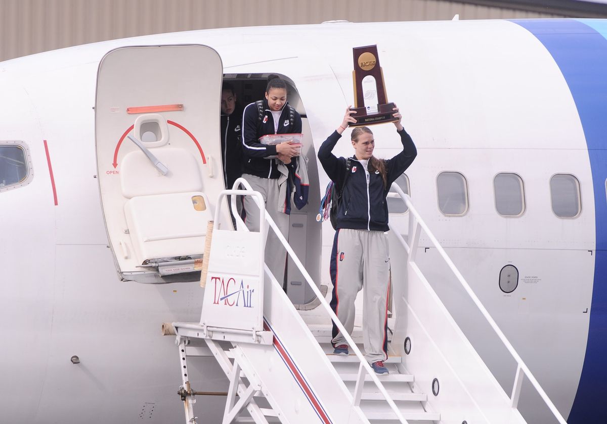 Big Ten athletes should be on the hunt for NIL deals with airlines