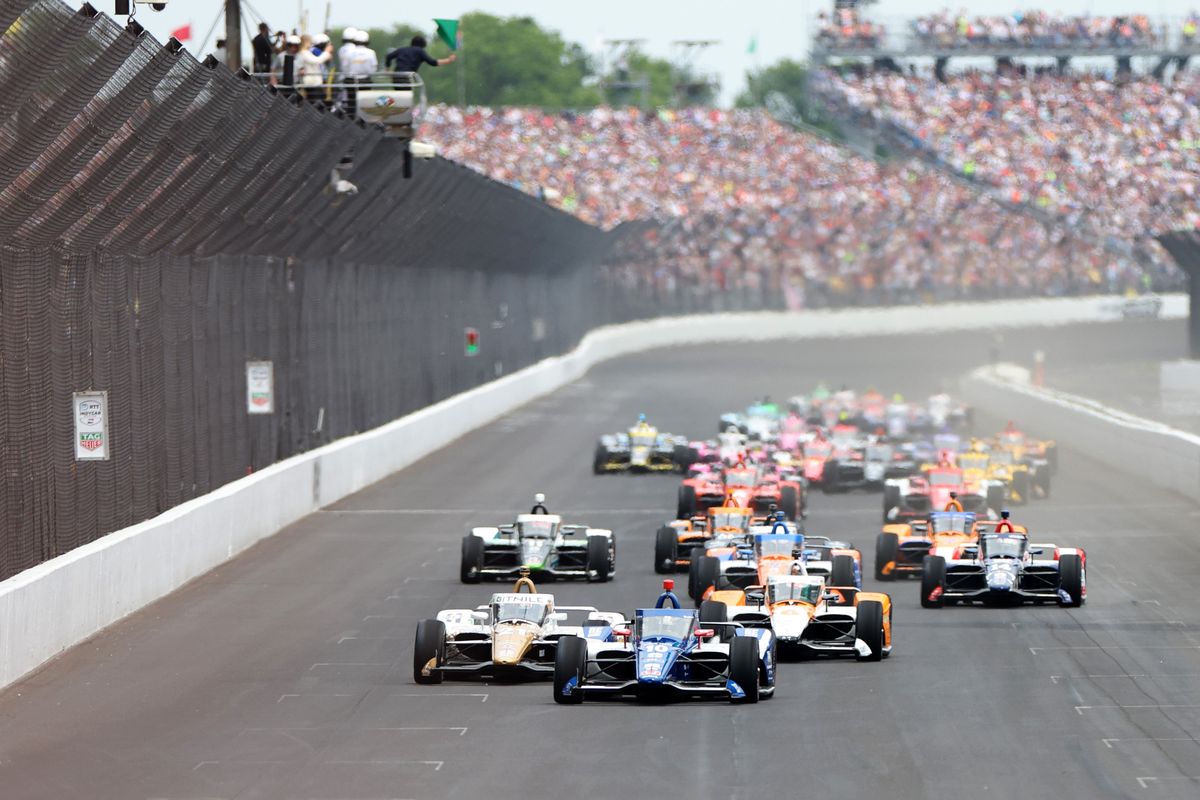 Check out the multiple crashes that red-flagged the Indy 500 <i>three times</i> in the last 15 laps [Updated]