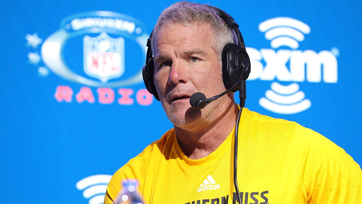 Brett Favre finally does something smart