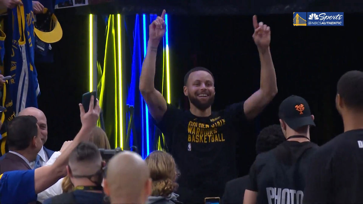 See it: Steph Curry drills insane full-court shot from tunnel