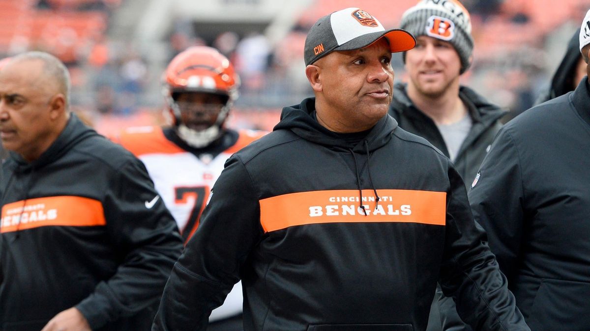 Hiring Hue Jackson would be a huge mistake for Morehouse College