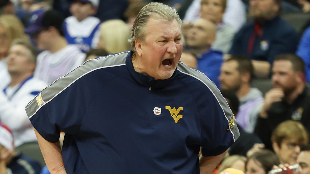 Bob Huggins says resignation void because it was penned on invalid stationery