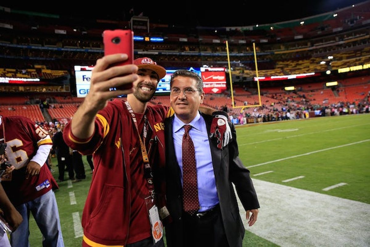 Deadspin | Cherokee Chief Apologizes For Dan Snyder Alliance