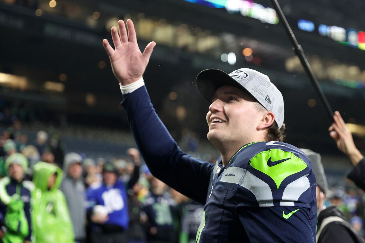 Drew Lock put on for his city and kept Seattle's playoff hopes alive