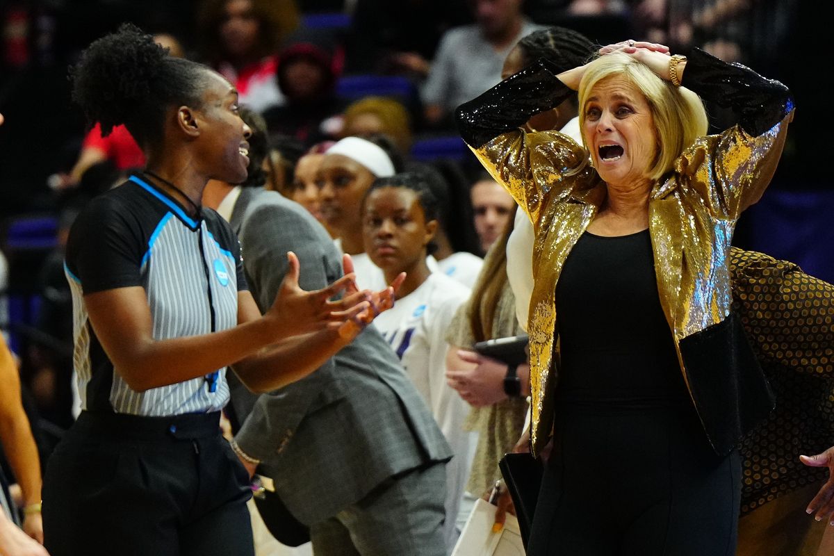 Kim Mulkey meeting the man that brought Britney Griner home is the White House story we needed