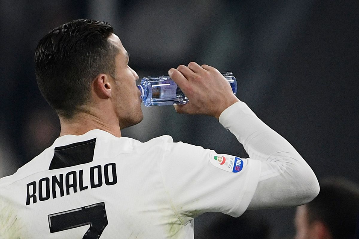 Coca-Cola lost 4 billion in market value after Ronaldo endorsed water