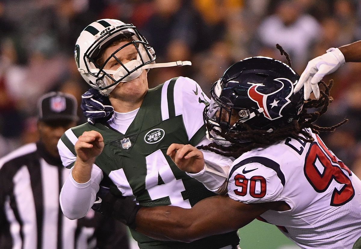 The Texans Are Stiffing Jadeveon Clowney