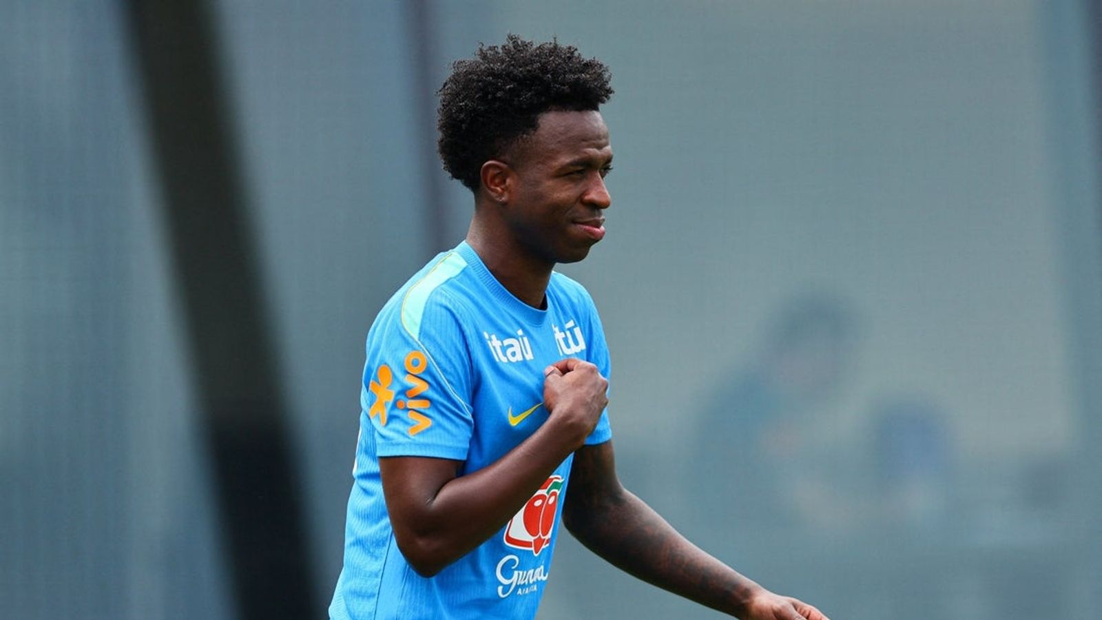 Deadspin | Vinicius Jr. takes center stage as Brazil begin World