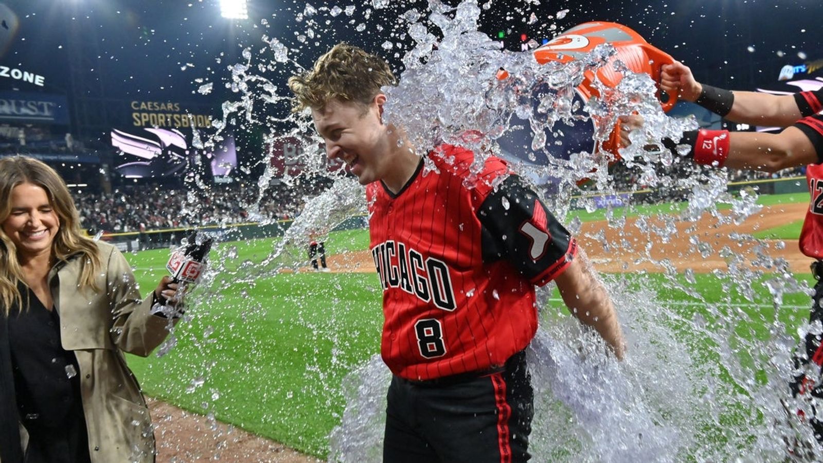 Deadspin | MLB roundup: White Sox pound out 23 hits for 22 runs