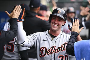 10 Early World Series Contenders to Watch: 2025 MLB Playoff Sleepers & Favorites